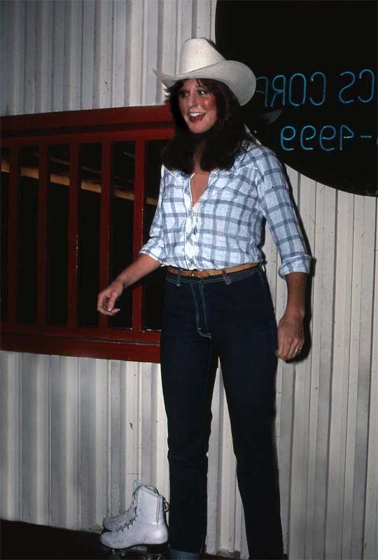 Mary McDonough, a roller skating cowgirl